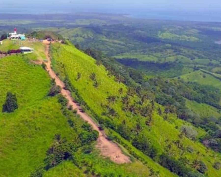 Santo Domingo: Montaña Redonda & Macao Beach Day Trip — Guided tour and outdoor activity
