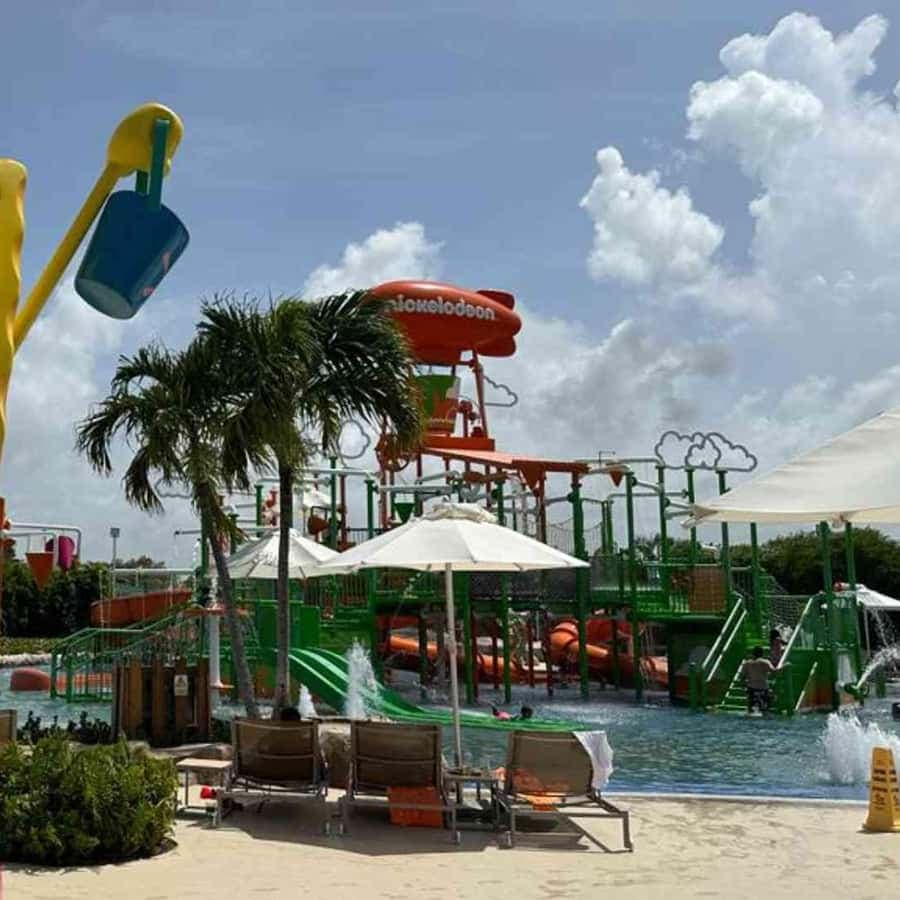Punta Cana: Nickelodeon Aqua Nick Water Park Day Pass — Guided tour and outdoor activity